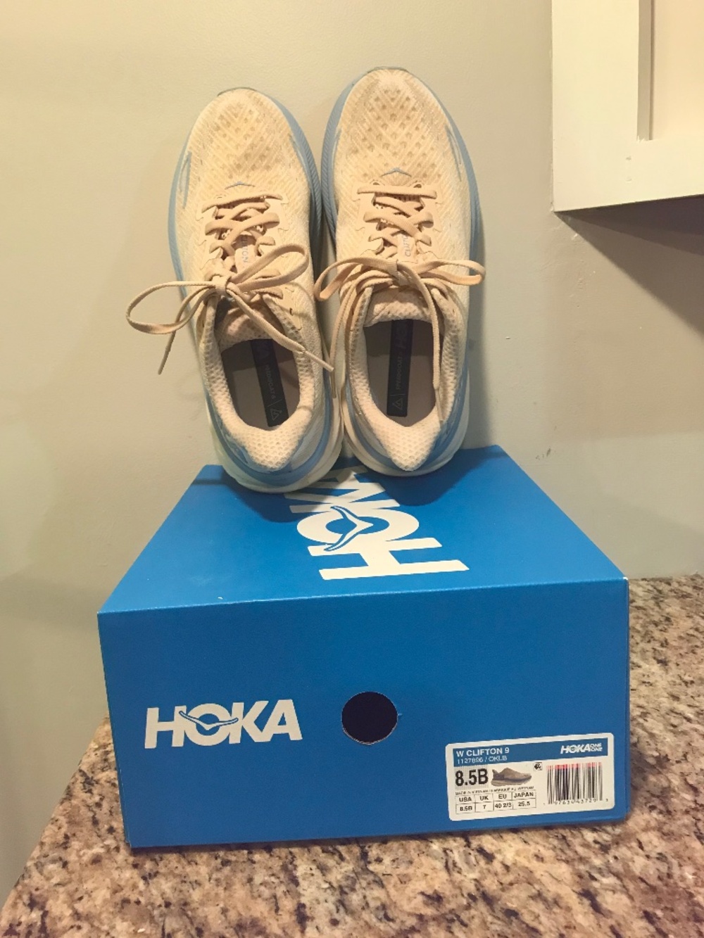 Hoka one one Clifton 9 oak alabaster running sneaker